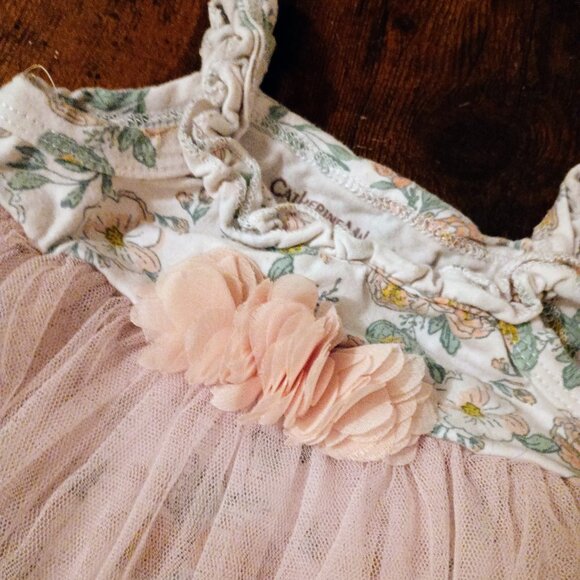 Floral print, tutu, onesie- size 6-9 months - Picture 2 of 3